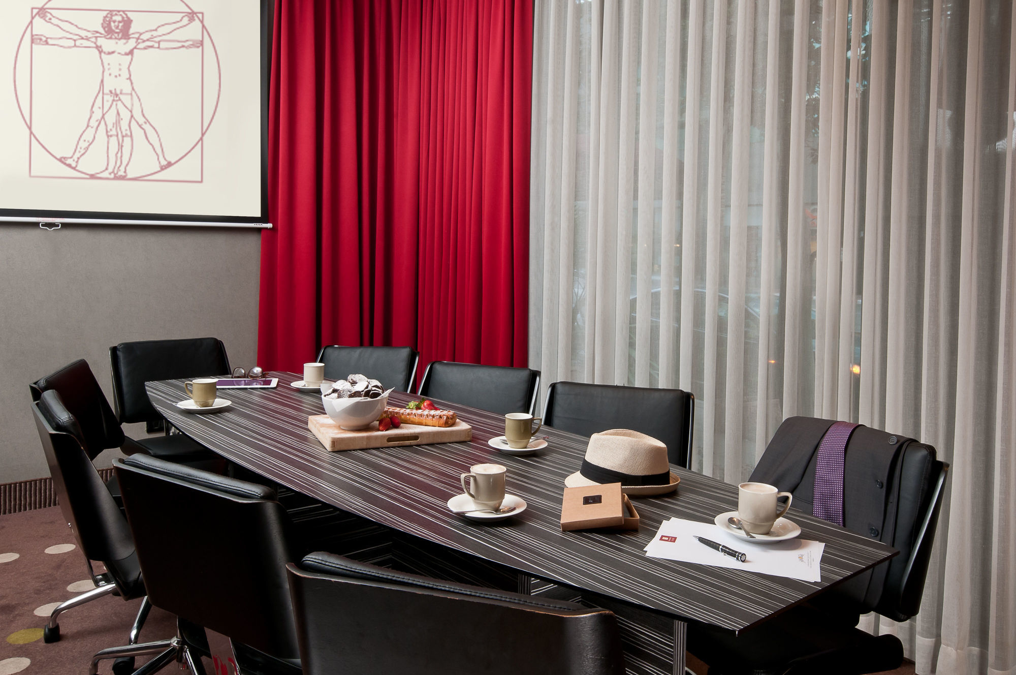 Leonardo City Tower Hotel Tel Aviv Giv'atayim Exteriör bild Meeting room