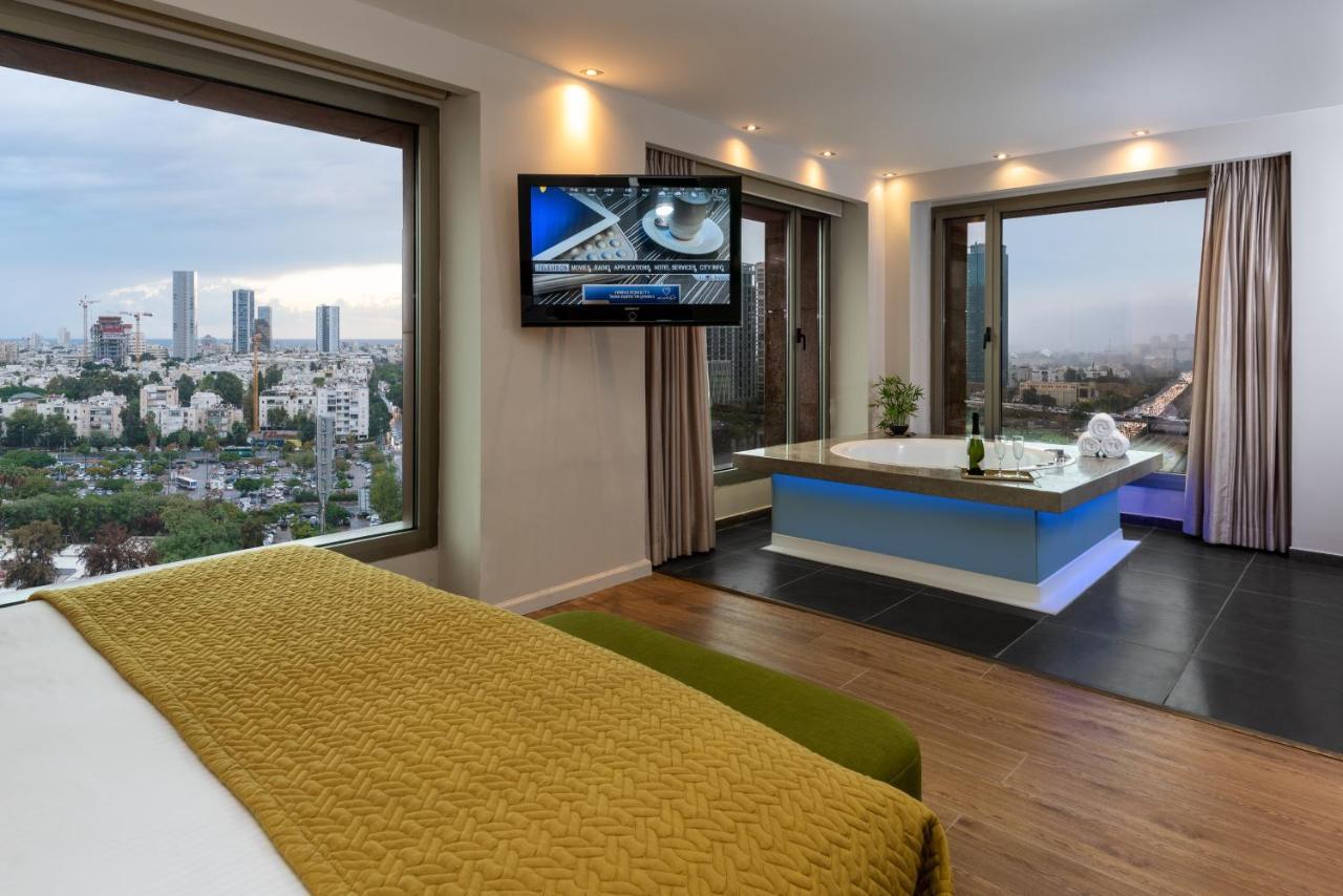 Leonardo City Tower Hotel Tel Aviv Giv'atayim Exteriör bild Suite